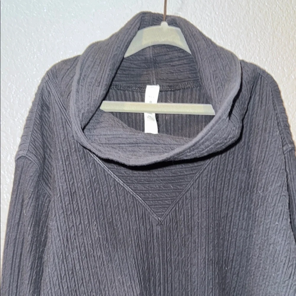 Lululemon Women's Black Sweater